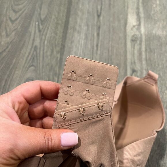 NWT Skims Wireless Form T Shirt Demi Bra Plunge Neckline Lined Sienna Size 40DD - Picture 2 of 6